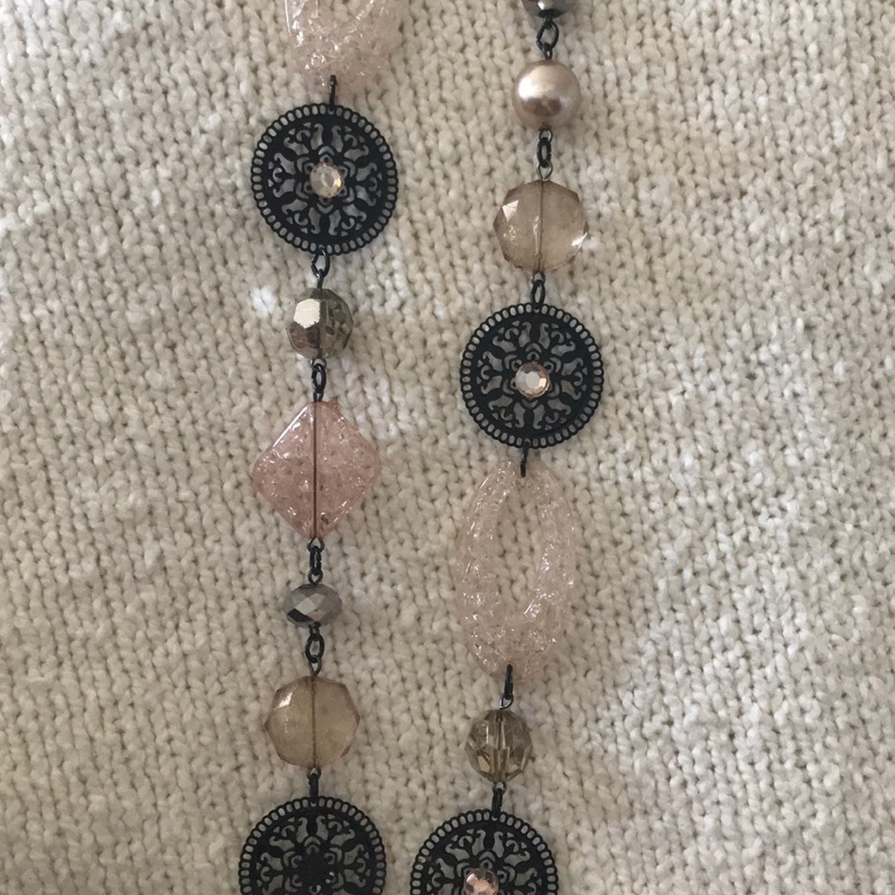Long pink black necklace